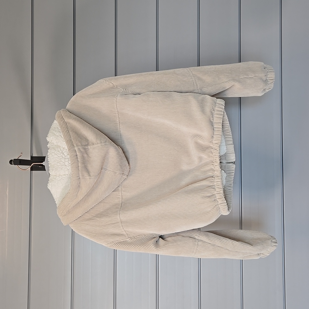 Love Tree Cropped Corduroy Sherpa Jacket - Picture 4 of 11